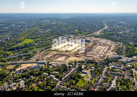 Photographie aérienne, nouveau bâtiment DHL Logistik Paketzentrum, ancien site Opel, ancien bâtiment administratif Opel, quartier Laer, Bochum, région de Ruhr, non Banque D'Images