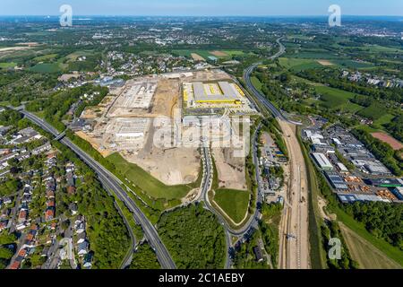 Photographie aérienne, nouveau bâtiment DHL Logistik Paketzentrum, ancien site Opel, ancien bâtiment administratif Opel, quartier Laer, Bochum, région de Ruhr, non Banque D'Images