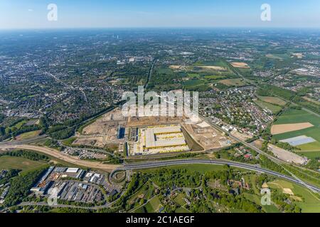 Photographie aérienne, nouveau bâtiment DHL Logistik Paketzentrum, ancien site Opel, ancien bâtiment administratif Opel, quartier Laer, Bochum, région de Ruhr, non Banque D'Images