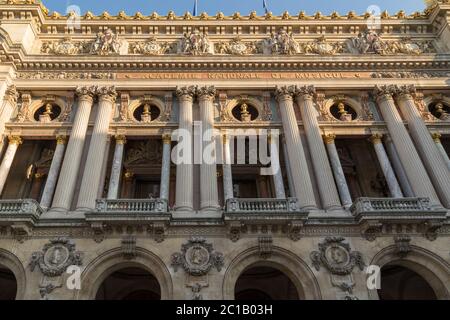 Palais Garnier, un célèbre opéra de Paris Banque D'Images