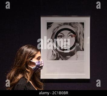 Bonhams, Knightsbridge, Londres, Royaume-Uni. 15 juin 2020. Bonhams tirages et multiples aperçu de la vente de leur première vente aux enchères en direct depuis le verrouillage à la mi-mars, avec des visualisations par rendez-vous. La vente aura lieu le 18-19 juin avec des travaux couvrant le 15ème - 21ème siècle. Image : Gerald Laing (Grande-Bretagne, 1936-2011). Bridget Bardot. Estimation de 1,000 à 1,500 £. Crédit: Malcolm Park/Alay Live News. Banque D'Images