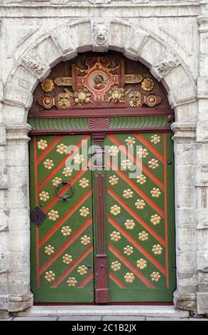 Porte de la Confrérie des points noirs à Tallinn Banque D'Images