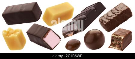 Collection de chocolats, différentes friandises isolées sur fond blanc Banque D'Images