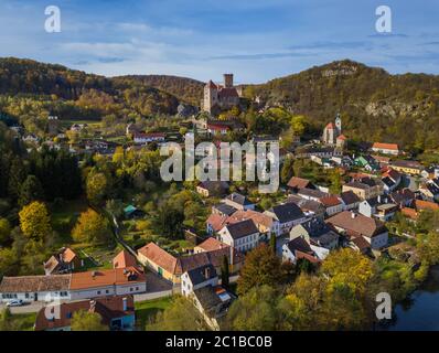 Château de Hardegg en Autriche - vue aérienne Banque D'Images