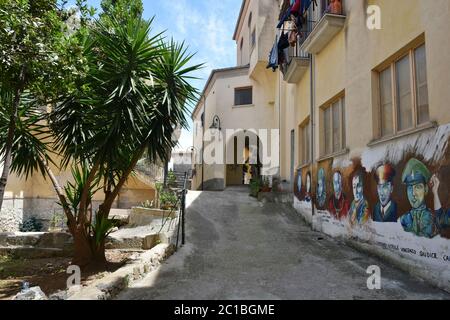 Une rue pittoresque à Eboli, une vieille ville de la région Campanie . Banque D'Images