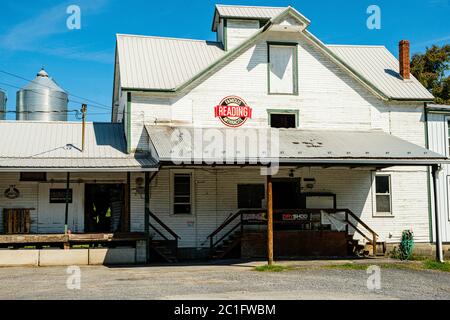 H O Andrews Feed Mill, Mapleton Farm and Garden, 175, promenade Feed Mill, Mapleton, PA Banque D'Images