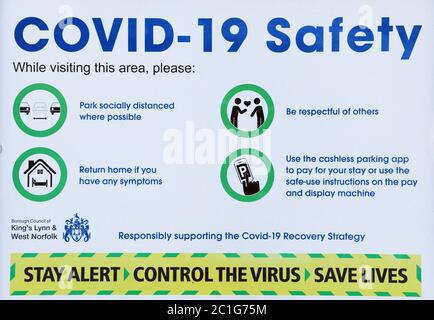 Covid-19 Avis de sécurité, Hunstanton Beach car Park, Norfolk, Angleterre Banque D'Images