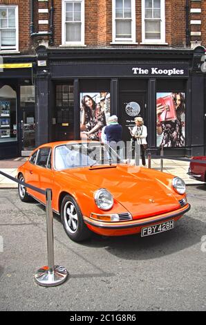 St Johns Wood/Londres – 17 juin 2018 : spectacle de rue St Johns Wood Classic & Supercar Banque D'Images