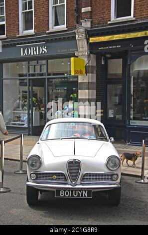 St Johns Wood/Londres – 17 juin 2018 : spectacle de rue St Johns Wood Classic & Supercar Banque D'Images