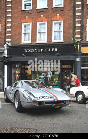 St Johns Wood/Londres – 17 juin 2018 : spectacle de rue St Johns Wood Classic & Supercar Banque D'Images