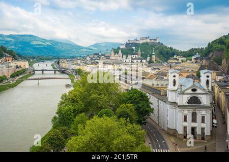 Vue panoramique sur la ville de Salzbourg, Autriche Banque D'Images