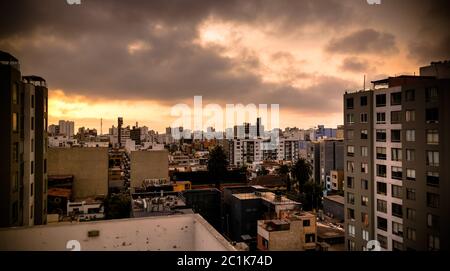 Vue aérienne du district de Miraflores, Lima, Pérou Banque D'Images
