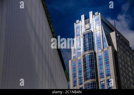 Rotterdam, la Tour du millénaire. La tour se trouve à 149 mètres (hauteur jusqu'au toit 131 mètres) et est située sur Weena 686 et est située en face de la D Banque D'Images