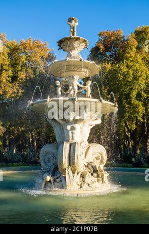 Fontaine d'exposition, Fontaine Hochgurtel construite en 1880 au Royal Exhibition Building situé dans les jardins Carlton, Melbourne, Australie Banque D'Images