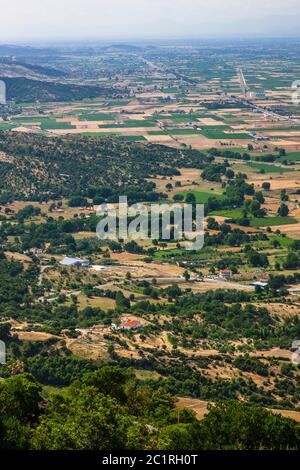 Meteora, vue sur la plaine thessalie, du monastère de Saint-Étienne, Agios Stefanos, Kalabaka, Thessalie, Grèce, Europe Banque D'Images