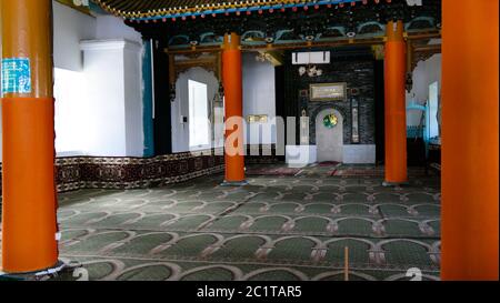 Vue intérieure de la mosquée dungan à Karakol, Kirghizistan Banque D'Images