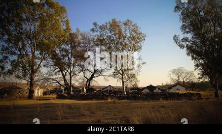 Ndebele traditionnels hut à Botshabelo près de Mpumalanga, Afrique du Sud Banque D'Images
