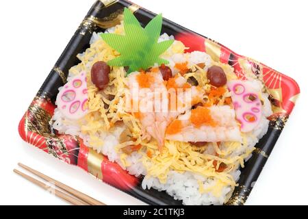 Les sushis japonais, la cuisine japonaise traditionnelle, chirashizusi chirasizusi, Banque D'Images