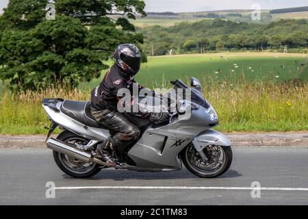 Honda CBR1100 XX Super Blackbird ; motard ; transport à deux roues, motos, véhicule, routes, motos, motards motorisés à Chorley, Royaume-Uni Banque D'Images