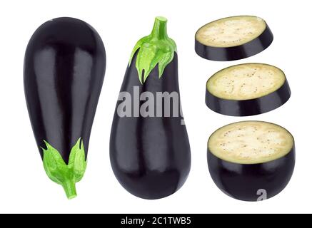 Aubergines entières et tranchées isolated on white Banque D'Images