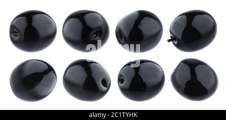 La collecte des olives. Black olive isolé sur fond blanc avec clipping path Banque D'Images