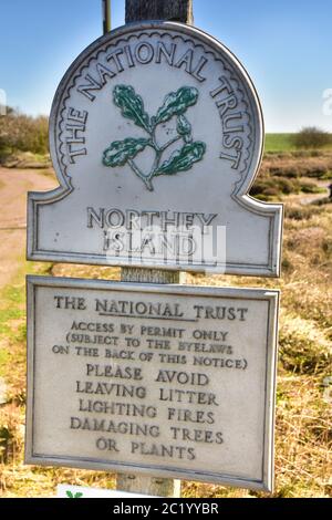 Signature de la National Trust à l'île Normay près de Maldon, Essex, Royaume-Uni Banque D'Images