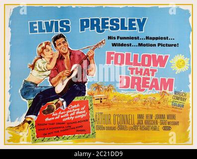 Vintage Elvis Presley film Poster Follow that Dream (1962) avec Elvis Presley, Arthur O'Connell, Anne Helm Directeur: Gordon Douglas première version: 11 avril 1962. Suivez que Dream est un film musical américain de 1962 avec Elvis Presley réalisé par Mirisch Productions. Le film a été basé sur le roman Pioneer de 1959, Go Home! Par Richard P. Powell. Le producteur Walter Mirisch aimait la chanson suivre ce rêve et retira l'image. Banque D'Images