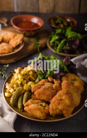 Weiner schnitzel originale, la photographie culinaire, prêt pour l'annonce Banque D'Images