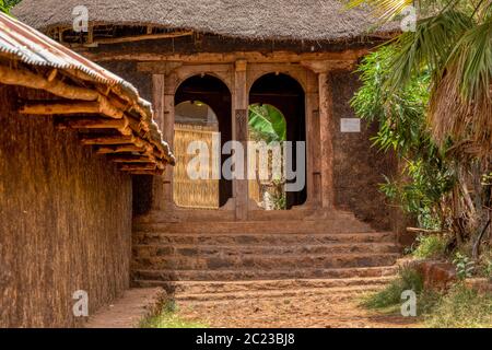 La péninsule de Zege dans le lac Tana. L'entrée à l'UNESCO Ura Kidane Mehret Église, monastère du 14ème siècle décoré de nombreuses fresques peintes de Ménélik Banque D'Images