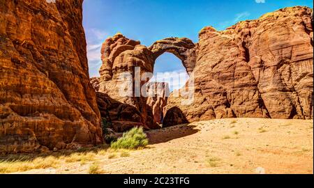 Résumé formation de roches au plateau Ennedi aka Arche d'Aloba au Tchad Banque D'Images