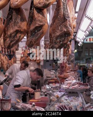 Jamon Ham Store à Valence Central Market ou Mercat Central, Valence, Espagne Banque D'Images