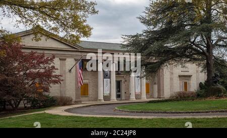 MONTCLAIR, NEW JERSEY, Etats-Unis - 22 NOVEMBRE 2019 : façade du musée d'art de Montclair Banque D'Images