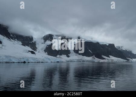 Le canal Neumayer, la péninsule Antarctique, l'Antarctique. Banque D'Images