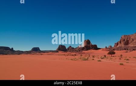 Résumé Rock formation à Boumediene à Tassili nAjjer parc national, l'Algérie Banque D'Images