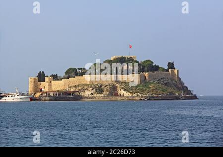 Château sur l'île Pigeon à Kusadasi, Turquie Banque D'Images