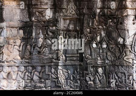 Bayon, bas relief sur les murs, temple bouddhiste de l'ancien empire khmer, au centre des ruines d'Angkor Thom, Siem Reap, Cambodge, Asie du Sud-est, Asie Banque D'Images