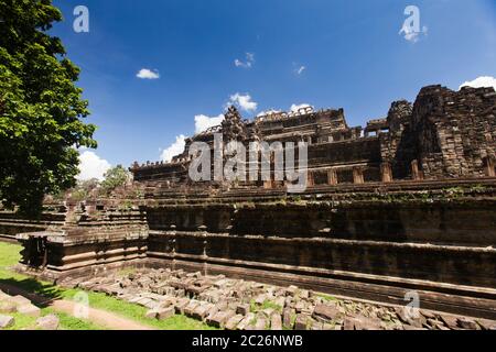 Angkor Thom, Baphuon, est une montagne de temple à trois niveaux, ancienne capitale de l'Empire khmer, Siem Reap, Cambodge, Asie du Sud-est, Asie Banque D'Images