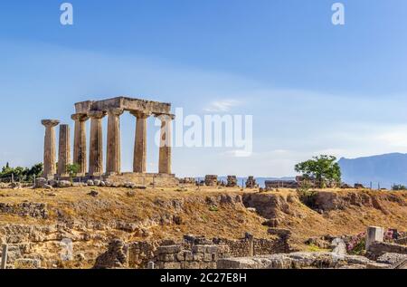 Temple d'Apollon dans l'ancienne Corinthe, Grèce Banque D'Images
