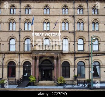 la façade du grand hôtel historique du xixe siècle de victoria, dans le west yorkshire de bradford Banque D'Images