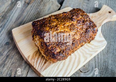 La viande grillée à la moutarde de Dijon Banque D'Images