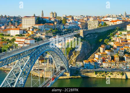 Vieille ville Porto pont Portugal Banque D'Images