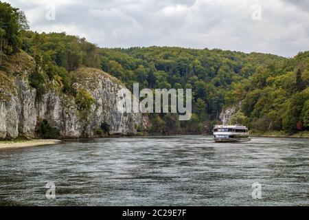 Les rives rocheuses du Danube Banque D'Images