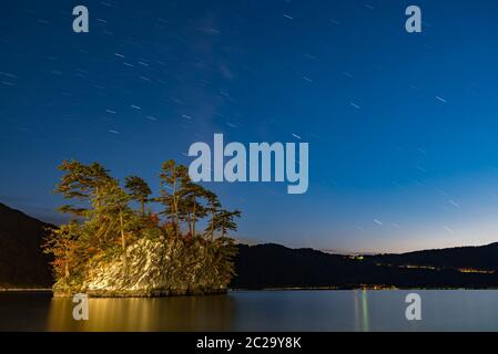 Lac Towada avec voie lactée , Towada Kamaishi National Park d'Aomori, Japon Banque D'Images