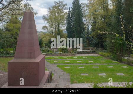 Deutschland, Nordrhein-Westfalen, Wuppertal-Cronenberg, Gedenkstätte für ermordete russische Zwangsarbeiter neben dem Friedhof Banque D'Images