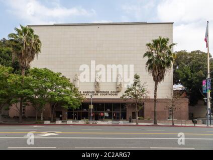 Los angeles, Californie, États-Unis- 11 juin 2015 : vue du palais de justice Stanley Mosk de la Cour supérieure de Los Angeles. Banque D'Images