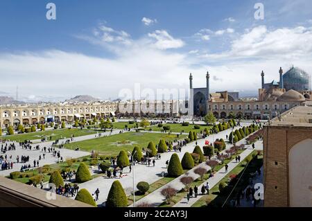 Vue panoramique sur la place Naqsh-e Jahan, avec sa fontaine jardin.Palace, à Esfahan, Iran Banque D'Images