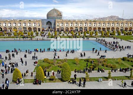 Vue panoramique sur la place Naqsh-e Jahan, avec sa fontaine jardin.Palace, à Esfahan, Iran Banque D'Images