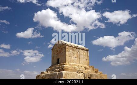 La tombe antique de Cyrus le Grand, à Pasargadae, en Iran. Banque D'Images