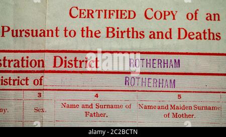 Certificat de naissance du Royaume-Uni, copie du document original du Royaume-Uni. Banque D'Images