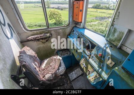 Un ancien train abandonné près de Hellifield, en Angleterre. Banque D'Images